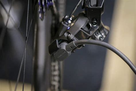 shimano junction box not blinking green|Solving Shimano Di2 Charging Issues: Steps and Tips.